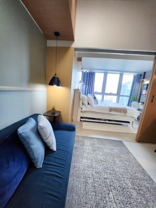 Luxestaysmnl Coastal Chic Netflx 380Mbps Pool Bgc Manilla Buitenkant foto
