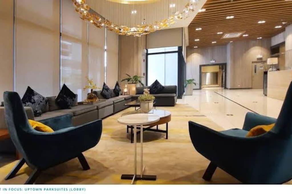 Luxestaysmnl Coastal Chic Netflx 380Mbps Pool Bgc Manilla Buitenkant foto